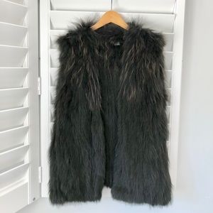 Vince fur vest